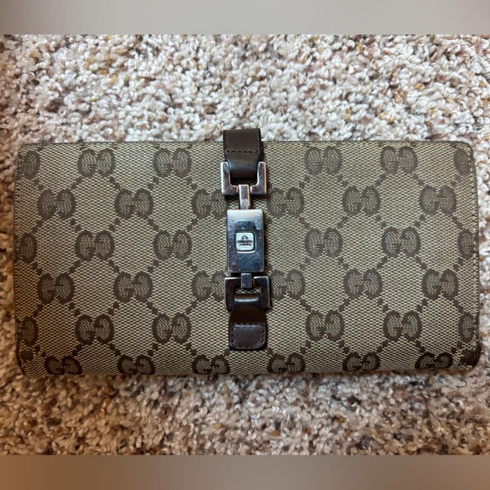 Gucci wallet